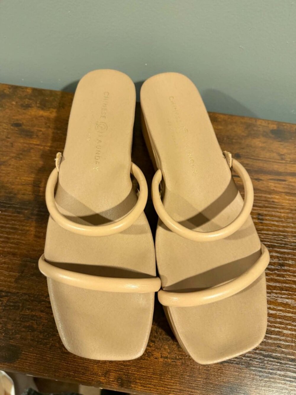 Chinese Laundry Sandals 8.5
